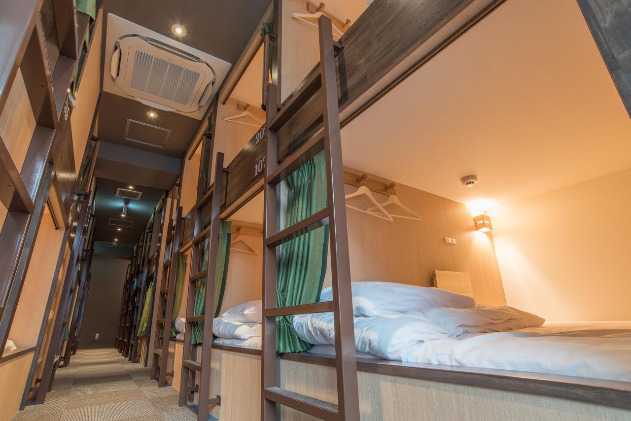 Iloha Hostel Namba Shinsaibashi Osaka Exteriör bild