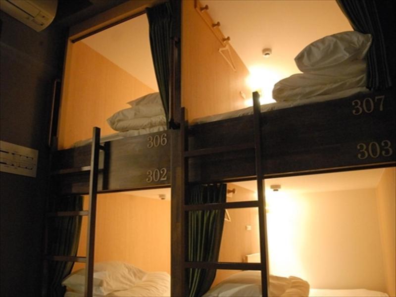 Iloha Hostel Namba Shinsaibashi Osaka Exteriör bild